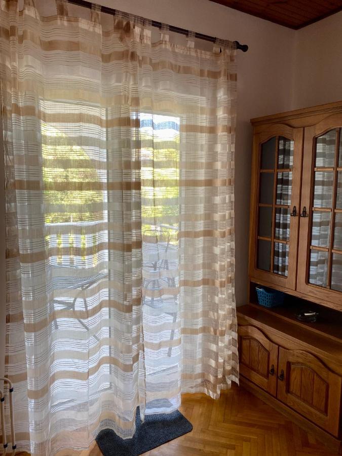 Apartmani Luka Zrnovo Ngoại thất bức ảnh