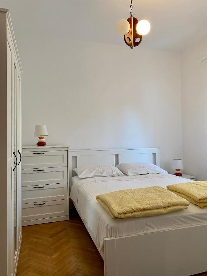 Apartmani Luka Zrnovo Ngoại thất bức ảnh